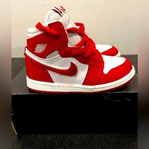 TODDLER JORDAN 1 RETRO HIGH UNIV RED SIZE 9C